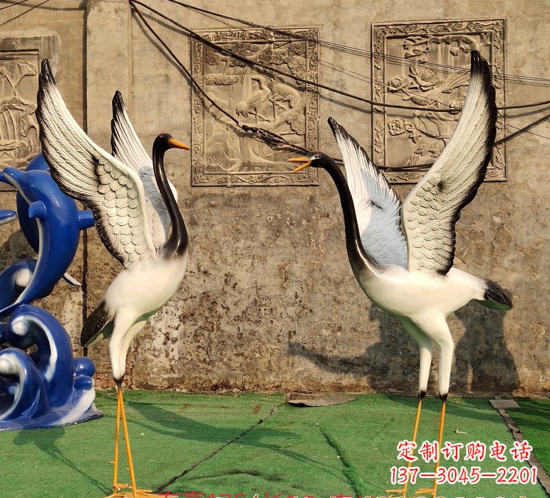 桂林仙鹤雕塑玻璃钢的艺术之美