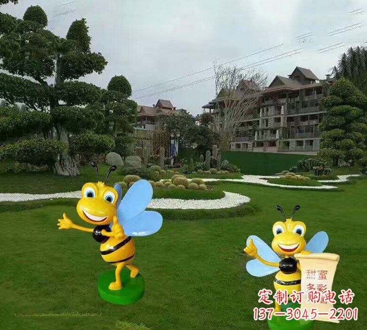 桂林精美的玻璃钢卡通小蜜蜂雕塑