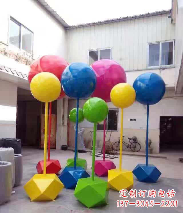 桂林不锈钢彩色气球雕塑艺术的绚丽缤纷