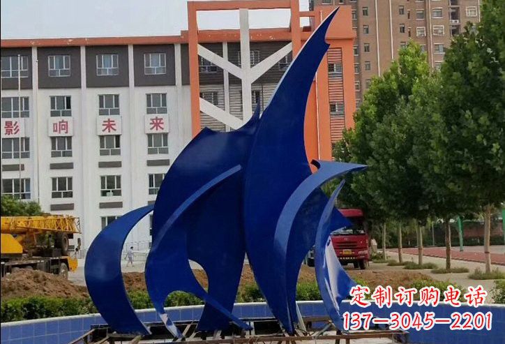 桂林不锈钢船帆雕塑象征着自由和希望