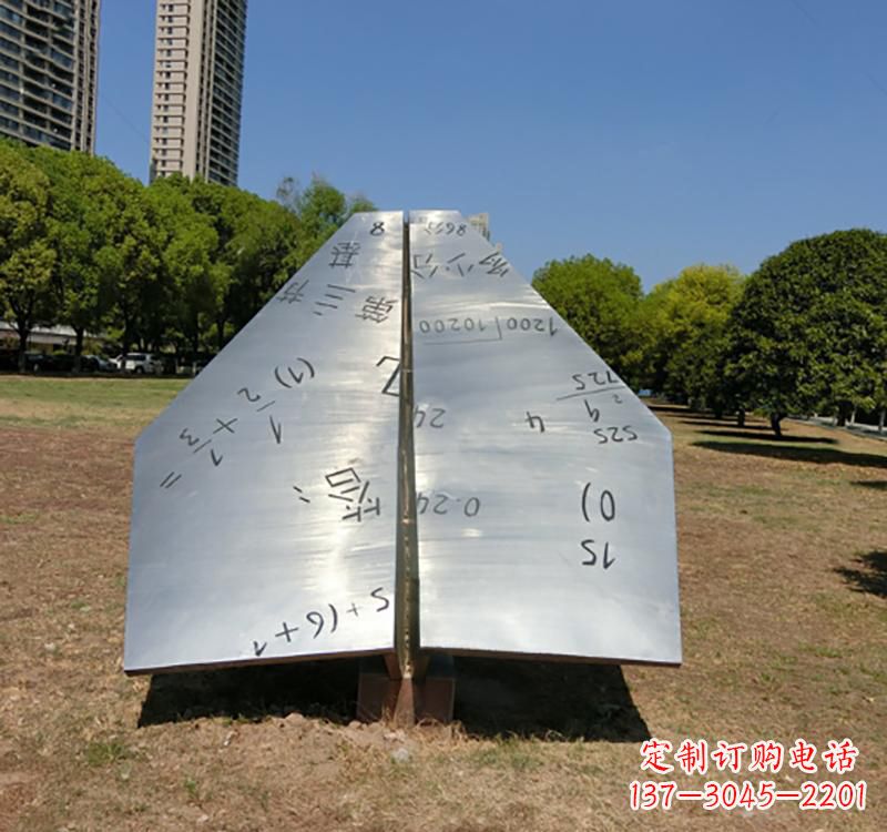桂林不锈钢飞机雕塑传承艺术与科技的完美结合
