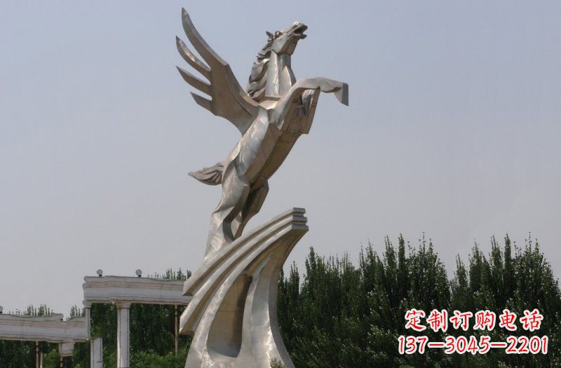 桂林不锈钢飞马雕塑象征力量与灵动