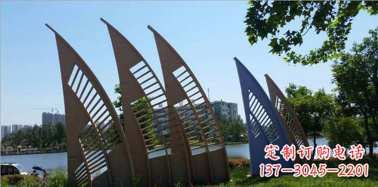桂林不锈钢公园的船帆雕塑