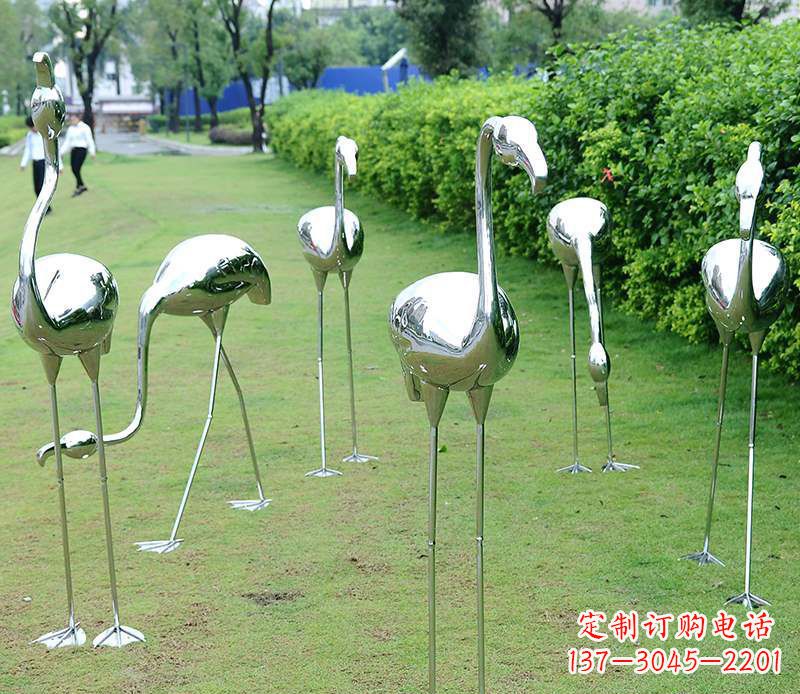 桂林不锈钢火烈鸟雕塑美丽的艺术杰作