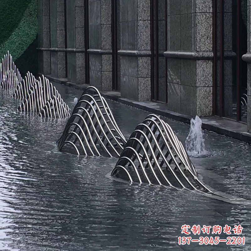 桂林不锈钢假山雕塑精美外形，百变造型