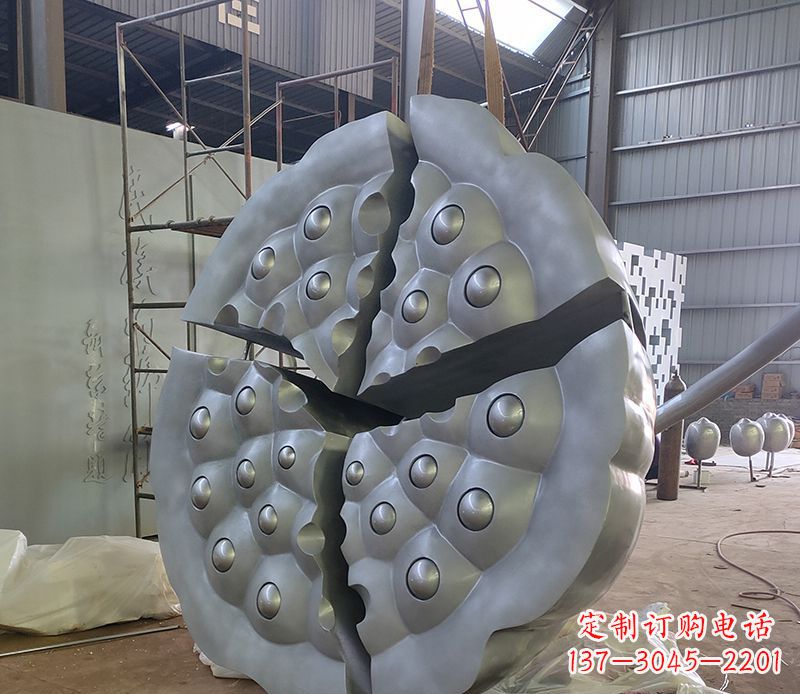 桂林不锈钢莲蓬雕塑精美外形 引人入胜