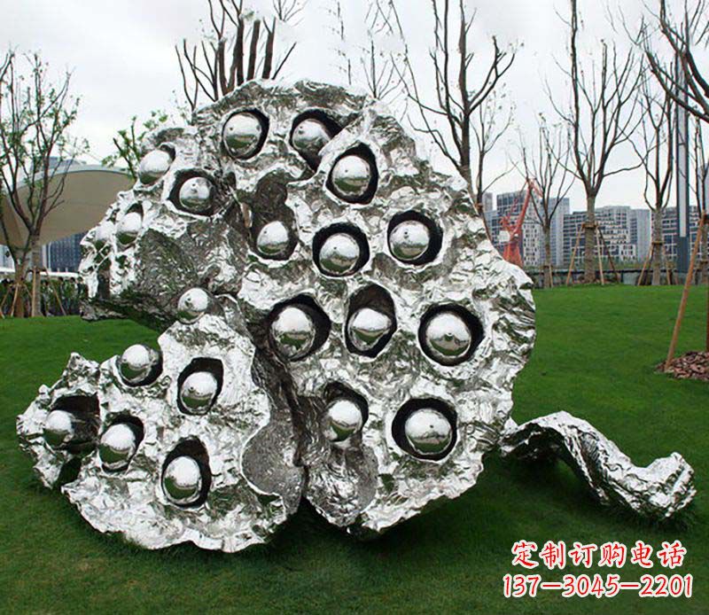 桂林不锈钢莲蓬雕塑——精美极致的艺术品