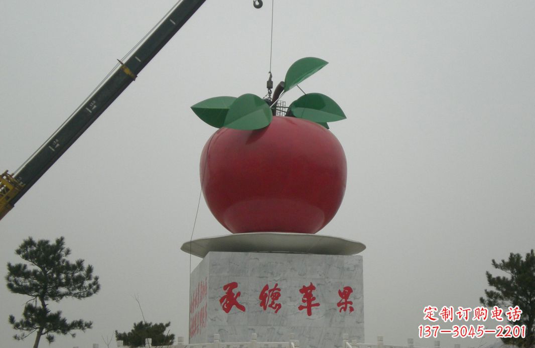 桂林不锈钢苹果雕塑精美绝伦的艺术杰作