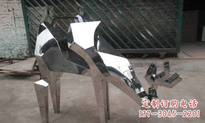 桂林不锈钢小羊雕塑艺术的精髓