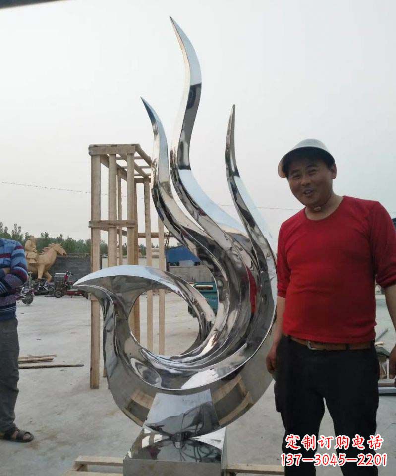 桂林不锈钢艺术之美——凤凰雕塑