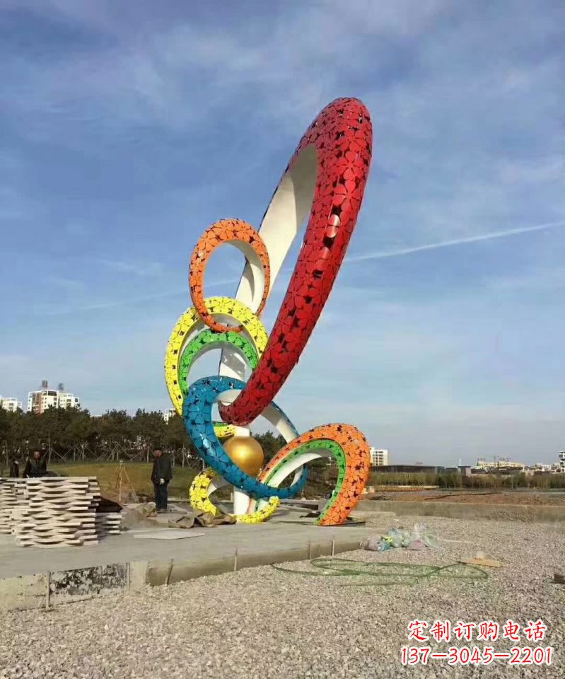 桂林彩色不锈钢圆环雕塑极致美学之精品