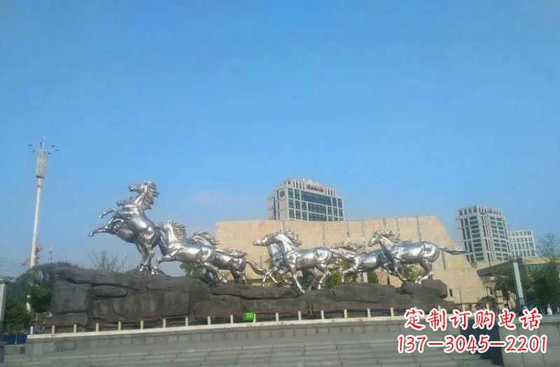 桂林城市不锈钢奔跑的马群雕塑