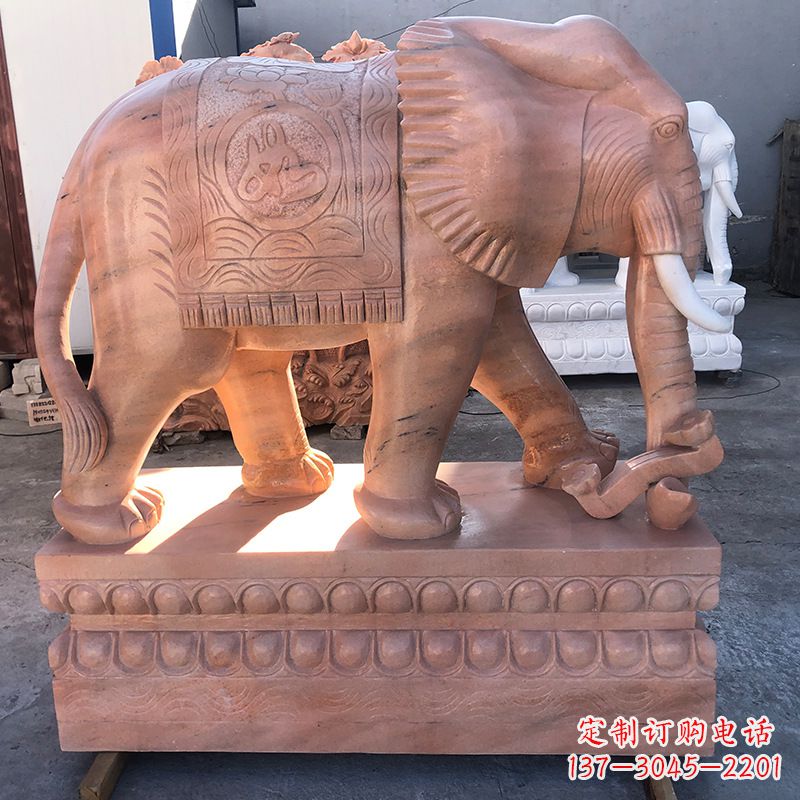 桂林精美大象石雕