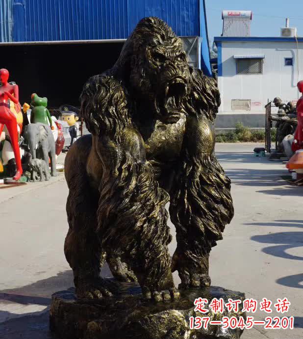 桂林中领雕塑精美的猩猩铜雕