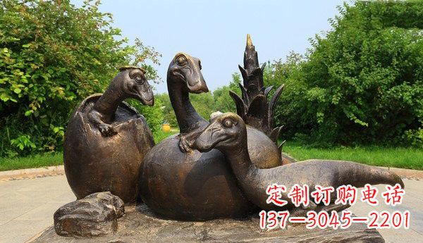 桂林公园仿真恐龙铜雕