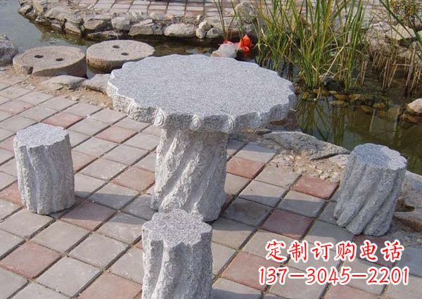 桂林公园石桌凳雕塑