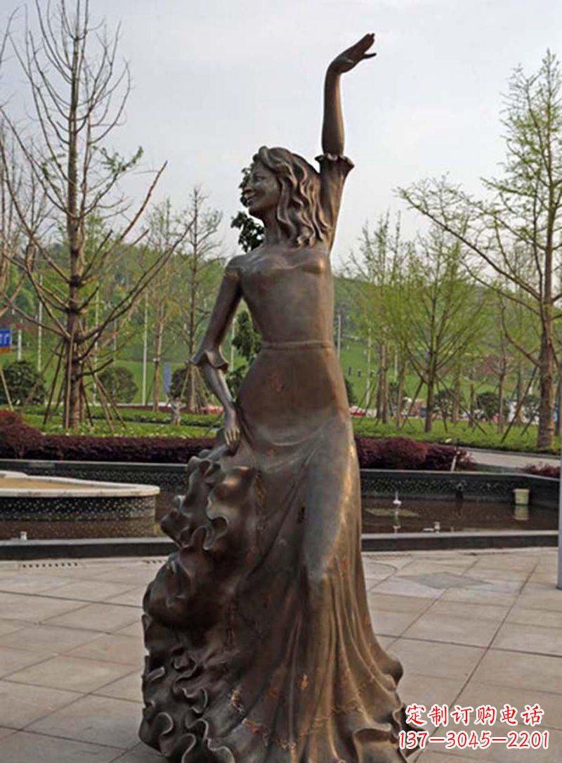 桂林公园跳舞的女孩人物铜雕