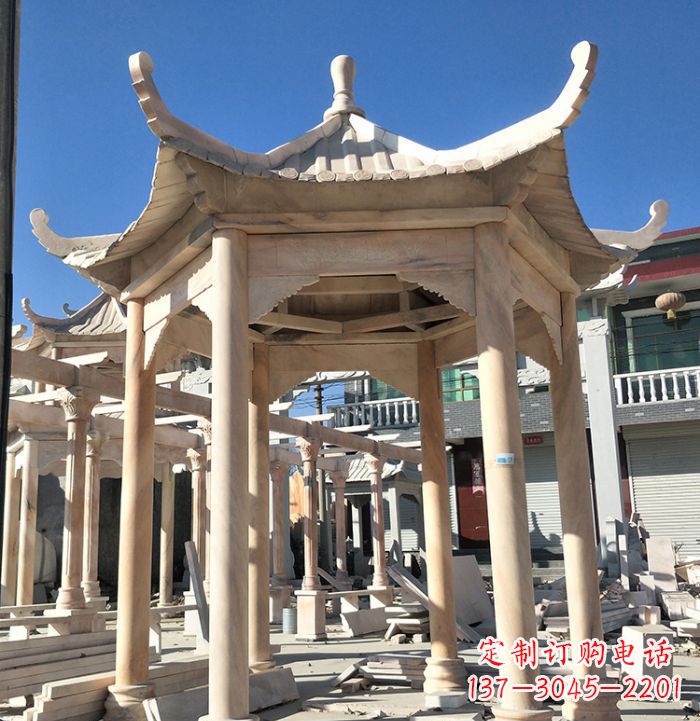 桂林公园晚霞红凉亭雕塑