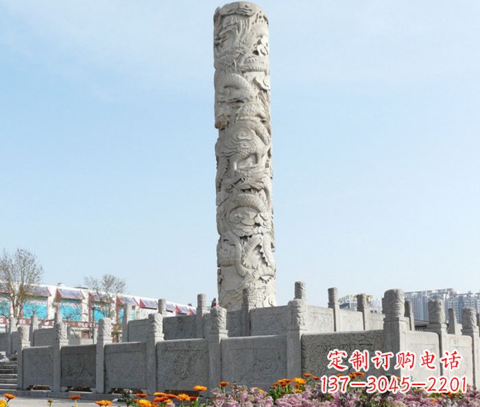 桂林广场景观大理石龙柱石雕,展现神秘传统风采