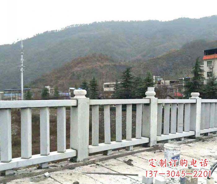 桂林精美大理石栏杆雕塑