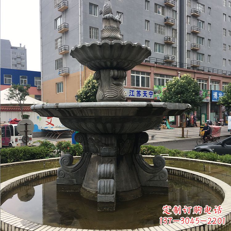 桂林石材石雕喷泉:高品质的室外装饰艺术品