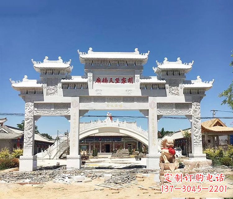 桂林石牌坊的雕刻