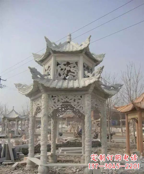 桂林双层凉亭石雕