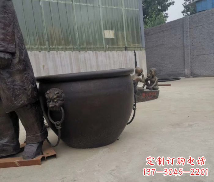 桂林水缸铜雕塑 (2)