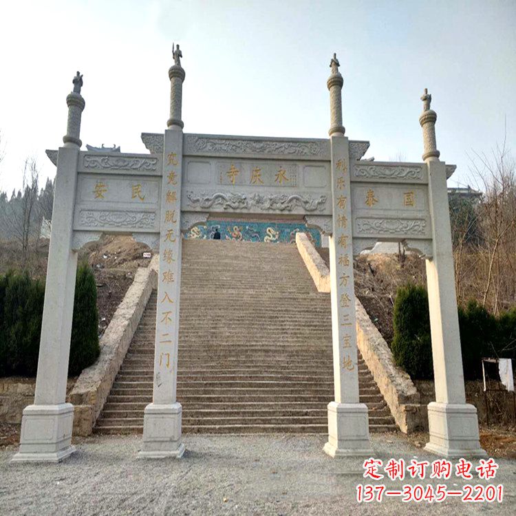 桂林寺庙入口无楼牌坊