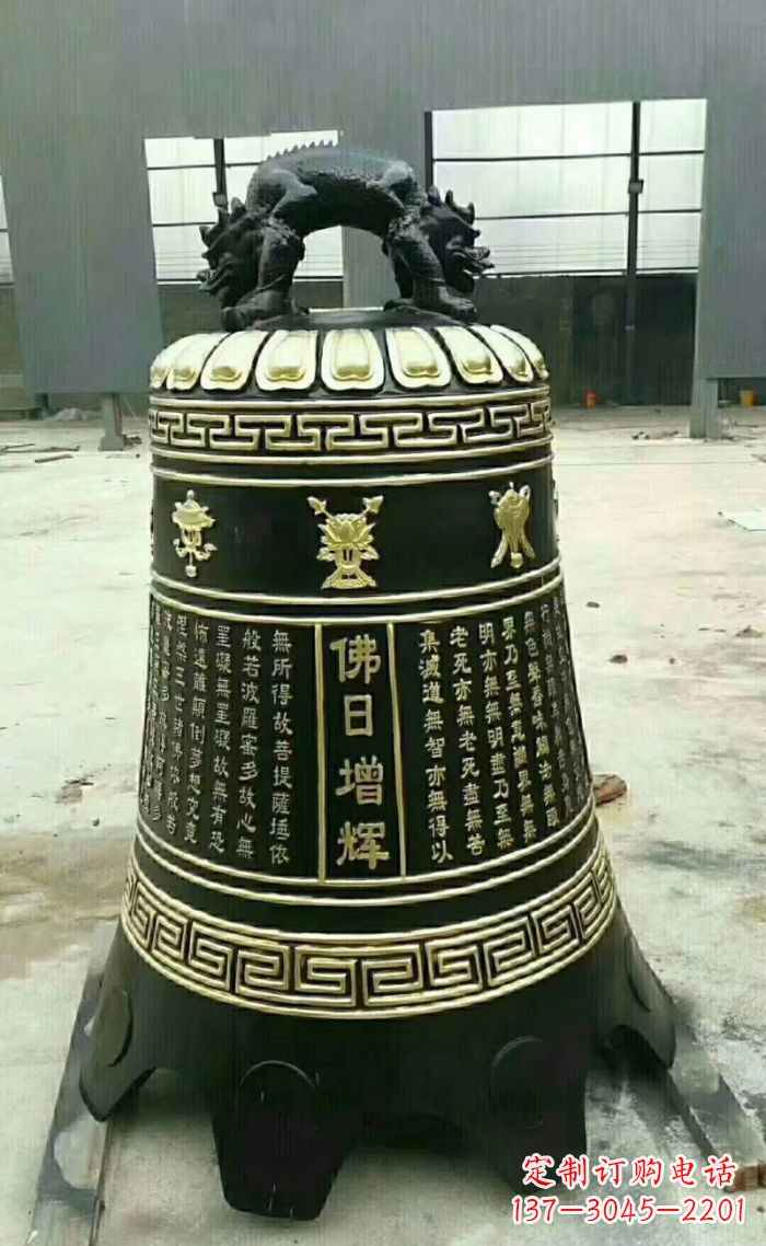 桂林寺庙铜钟雕塑 (6)