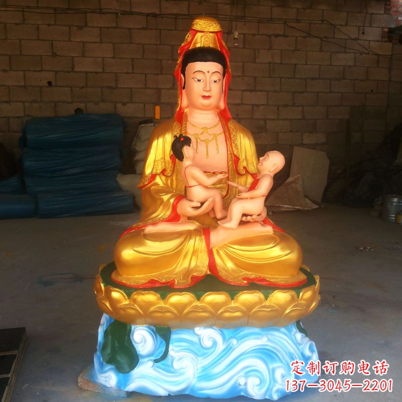桂林送子观音彩绘漆金雕塑