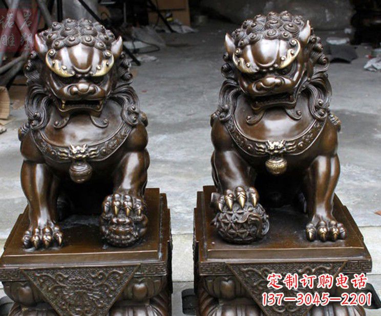 桂林天安门铜狮子