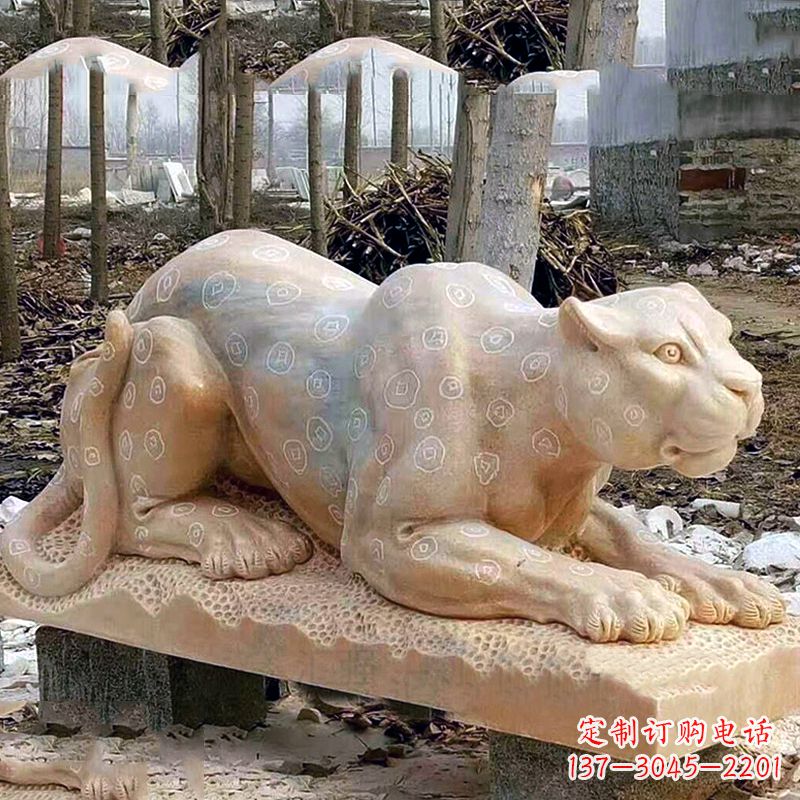 桂林晚霞红金钱豹石雕-公园园林草坪动物雕塑