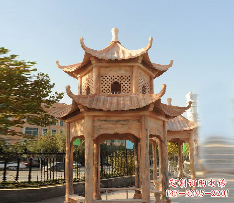 桂林晚霞红景区休息凉亭