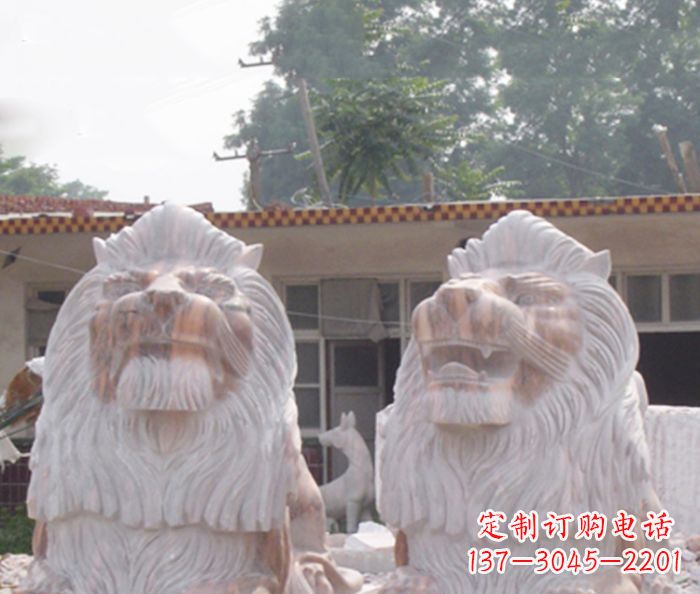 桂林晚霞红欧式石雕狮子