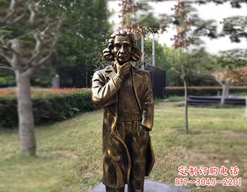 桂林西方名人爱因斯坦铜雕