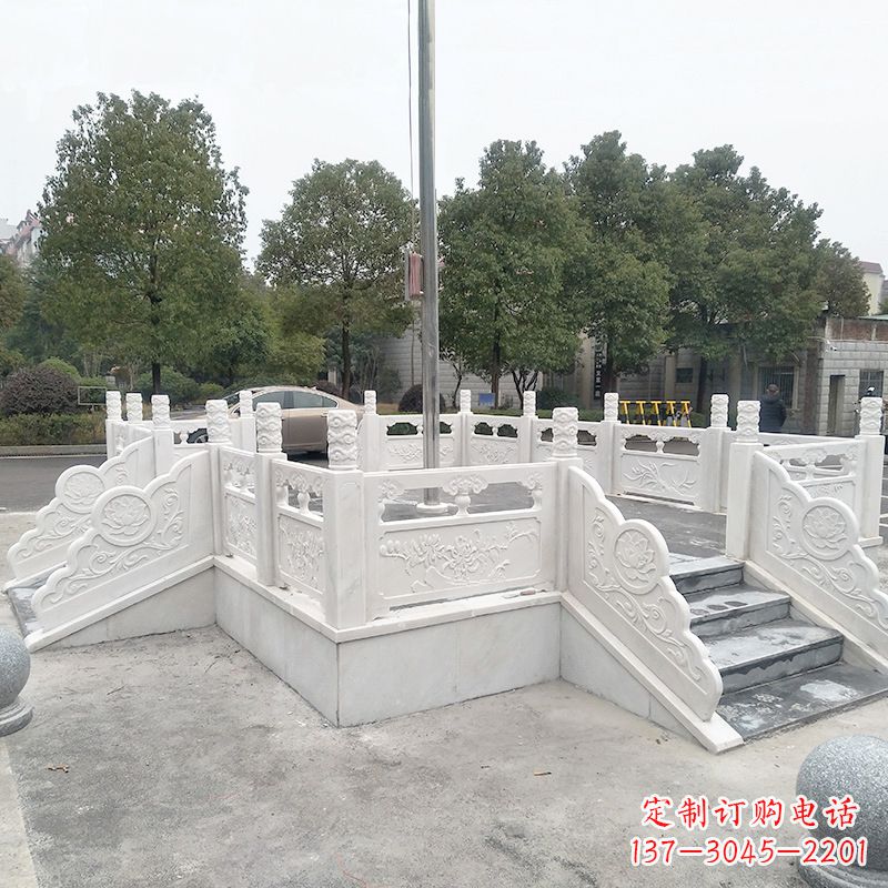 桂林校园广场石雕升旗台
