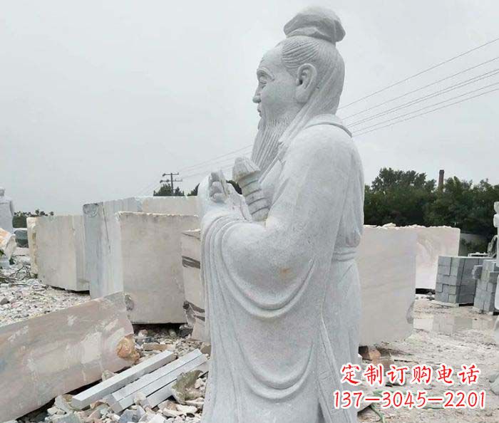 桂林校园景观孔子石雕