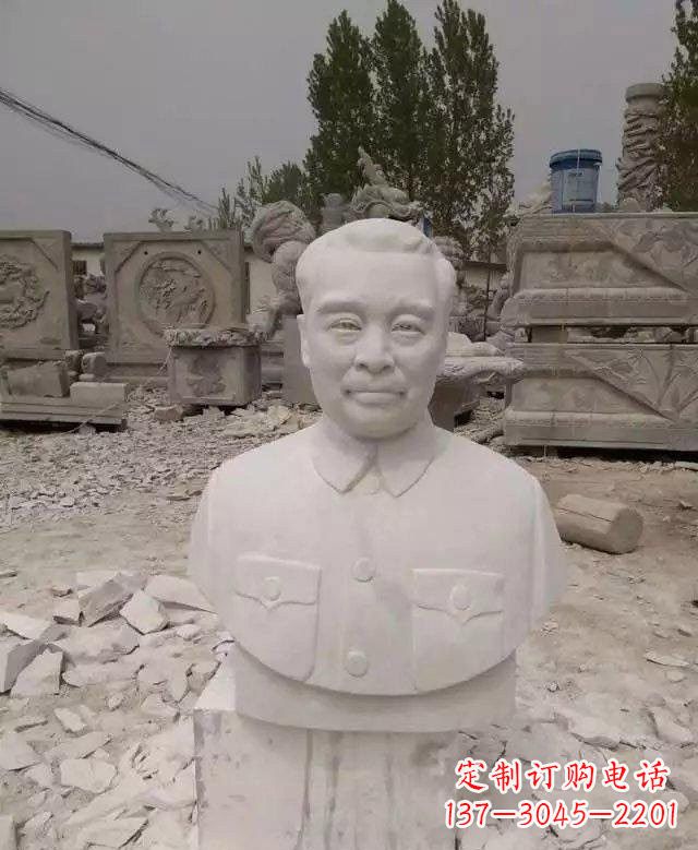 桂林周恩来头像石雕