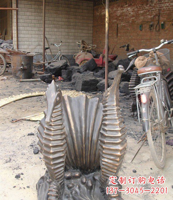 桂林铸铜海马小区动物铜雕